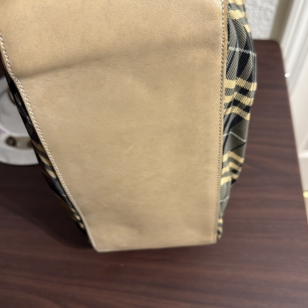 Burbery Blue Label Shoulder Bag - Picture 5 of 10